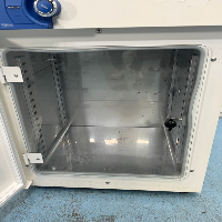 VWR Gravity Convection Incubator image 3